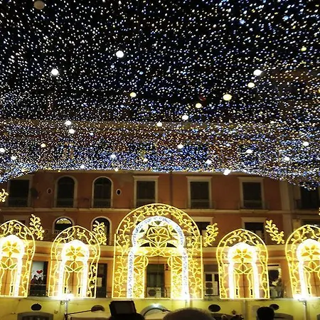 Sara E Angela 萨莱诺